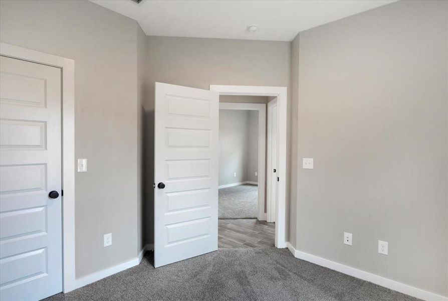Spacious, unfurnished interior of a new home in , Lindale (Image 32).