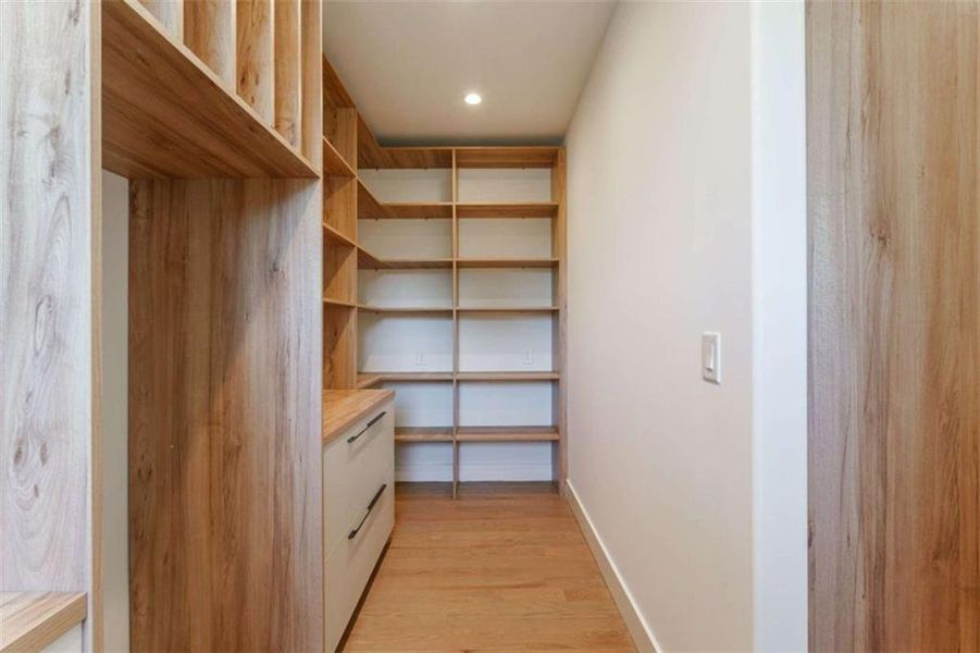 Spacious, unfurnished interior of a new home in , Cumming (Image 79).