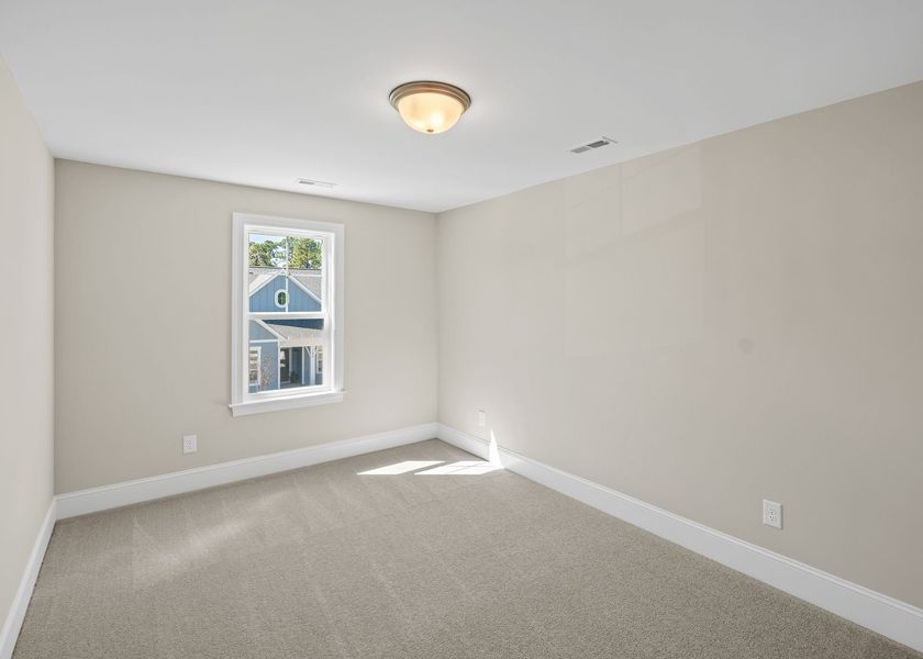 Spacious, unfurnished interior of a new home in Carolina Creek, Hampstead (Image 33).