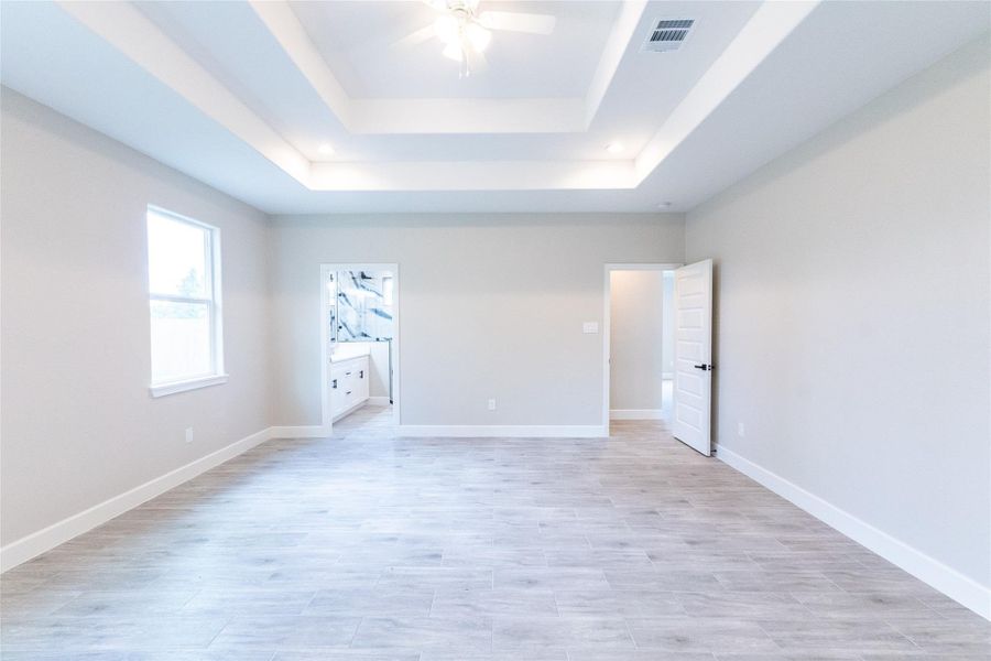 Spacious, unfurnished interior of a new home in , Cleveland (Image 17).