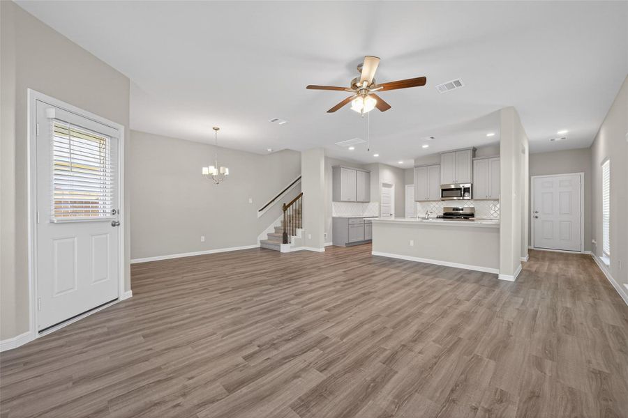Spacious, unfurnished interior of a new home in Woodland Lakes, Huffman (Image 20).