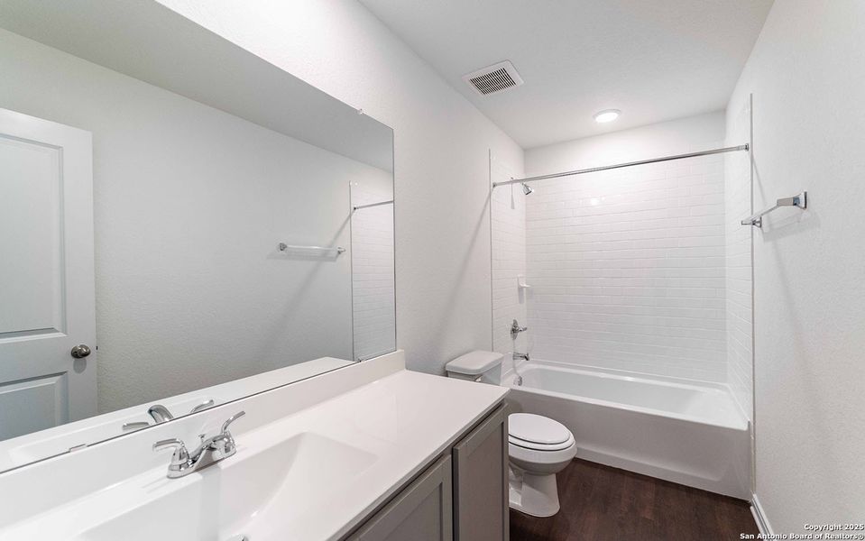 Furnished interior view inside a new home in Hickory Ridge, Elmendorf (Image 6).