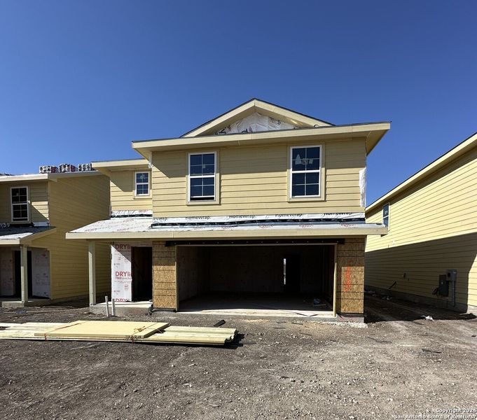 Image 13 of a home in Mission Del Lago.
