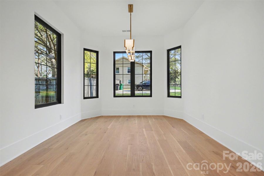 Spacious, unfurnished interior of a new home in , Concord (Image 15).