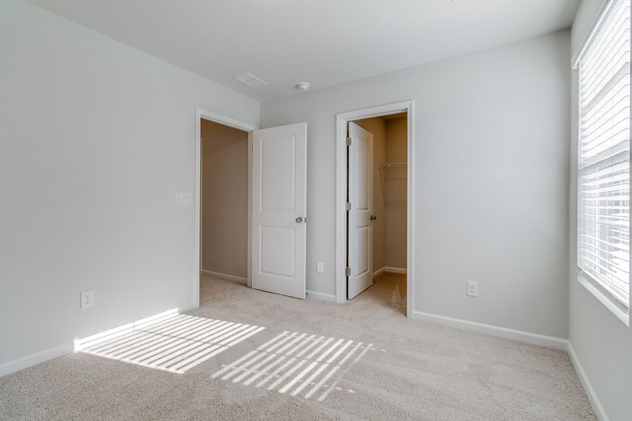 Spacious, unfurnished interior of a new home in Haynes Park, Columbia (Image 27).