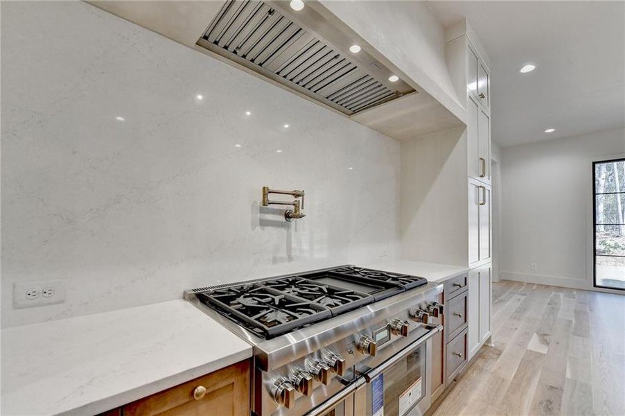 Furnished interior view inside a new home in , Alpharetta (Image 16). Furnished interior view inside a new home in , Alpharetta (Image 16).