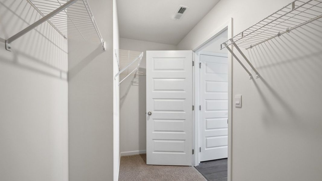 Spacious, unfurnished interior of a new home in Echo Glen, Stockbridge (Image 22).