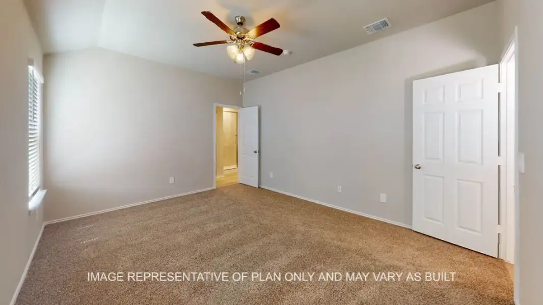 Representative unfurnished interior of a home built from the Camden by D.R. Horton in Wildwood Estates, Nolanville (Image 26).