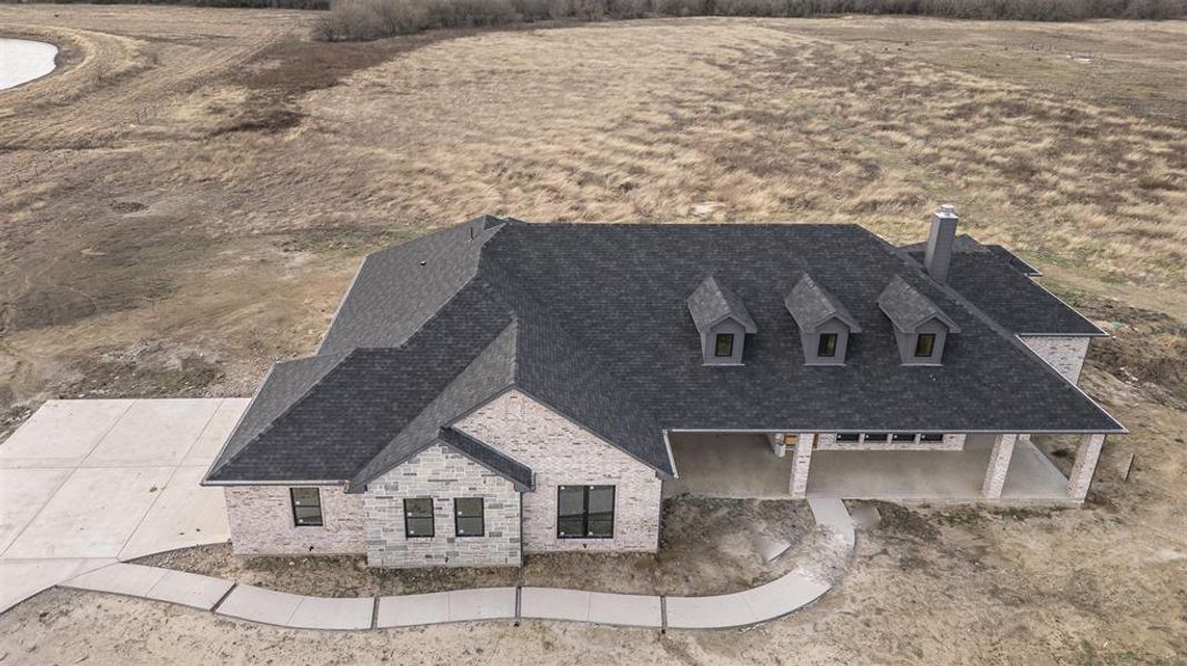 Image 33 of a home in . Image 33 of a home in .