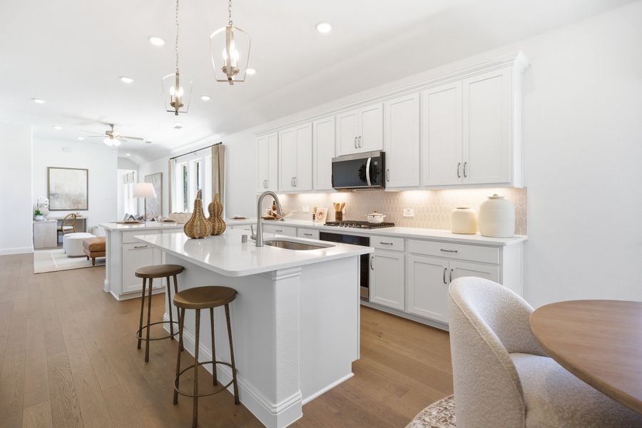 Representative furnished interior of a home built from the Primrose by Beazer Homes in Saratoga, Aubrey (Image 4).