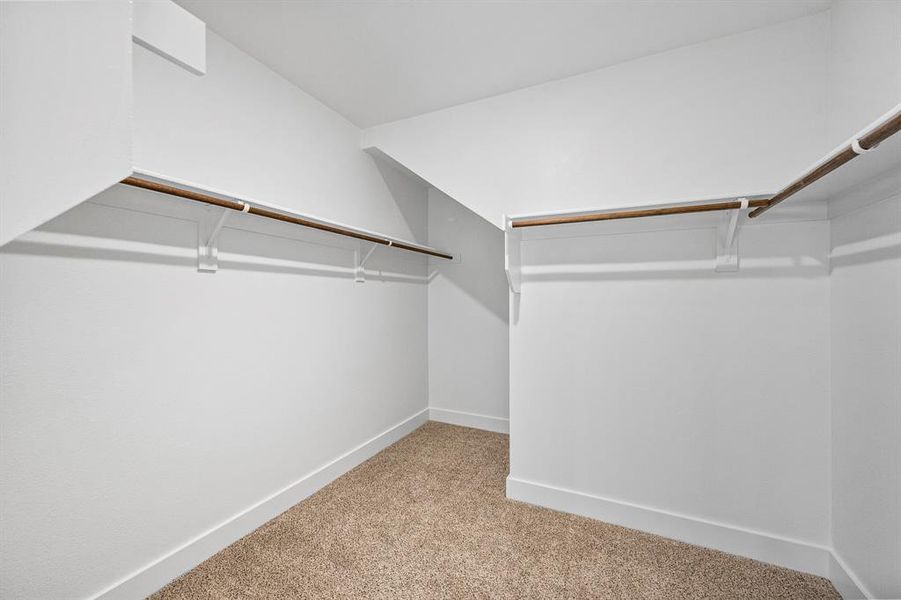 Spacious, unfurnished interior of a new home in Heritage Towne, Midlothian (Image 26).