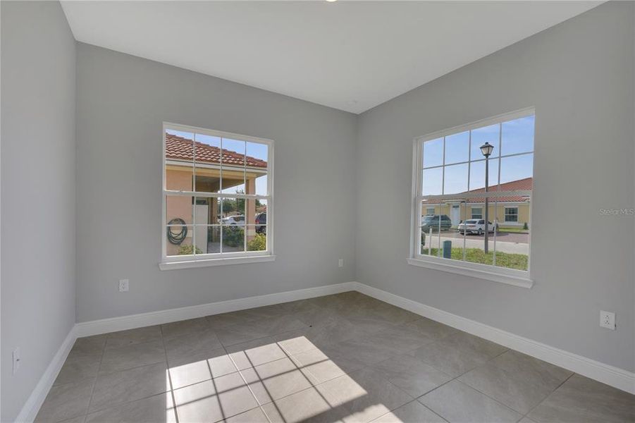 Spacious, unfurnished interior of a new home in , Kissimmee (Image 18).