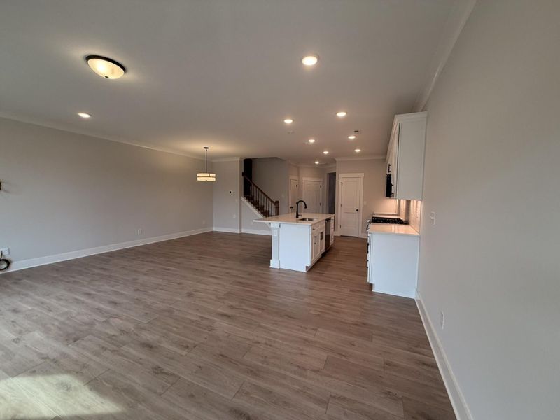 Spacious, unfurnished interior of a new home in Blythe Mill Townhomes, Waxhaw (Image 13).