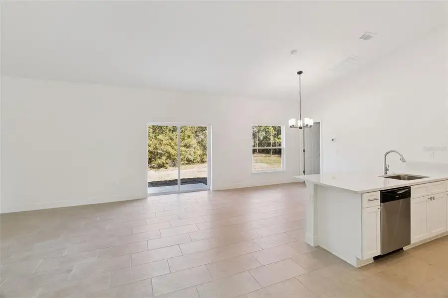 Spacious, unfurnished interior of a new home in , Yeehaw Junction (Image 19). Spacious, unfurnished interior of a new home in , Yeehaw Junction (Image 19).