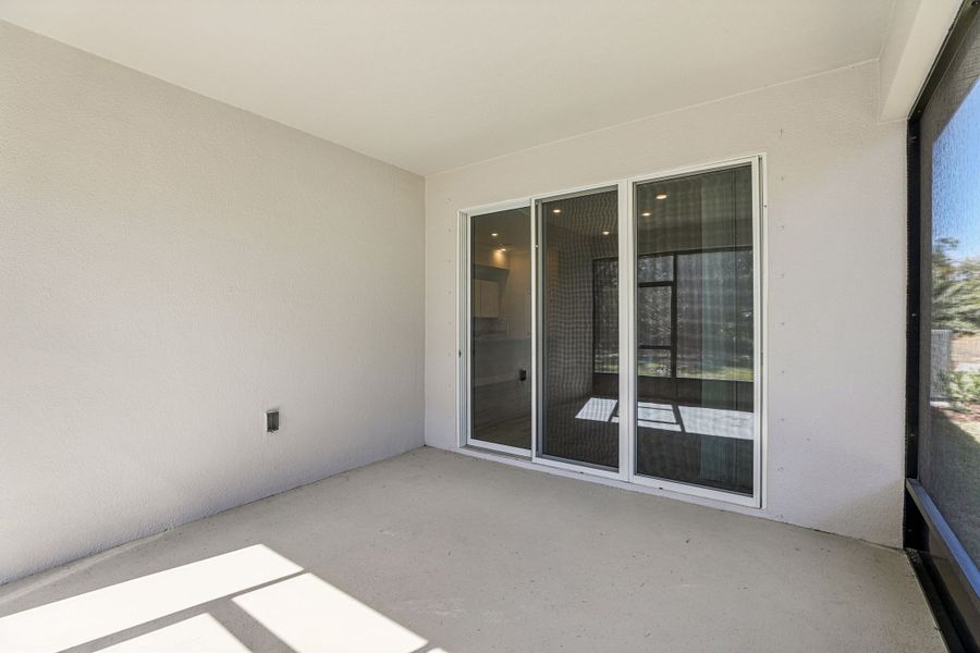 Exterior details and patio area of a home in Eagle Crest, Malabar (Image 3). Exterior details and patio area of a home in Eagle Crest, Malabar (Image 3).