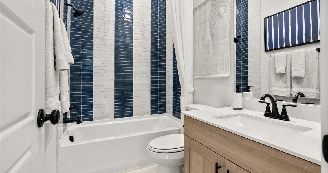 Furnished interior view inside a new home in Stream Waters, Seguin (Image 19).