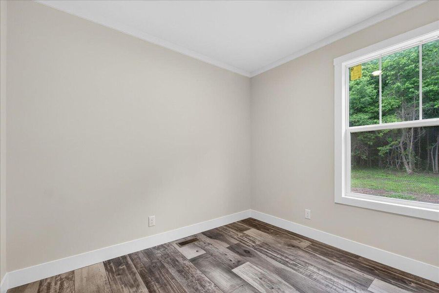 Spacious, unfurnished interior of a new home in , Walterboro (Image 33).