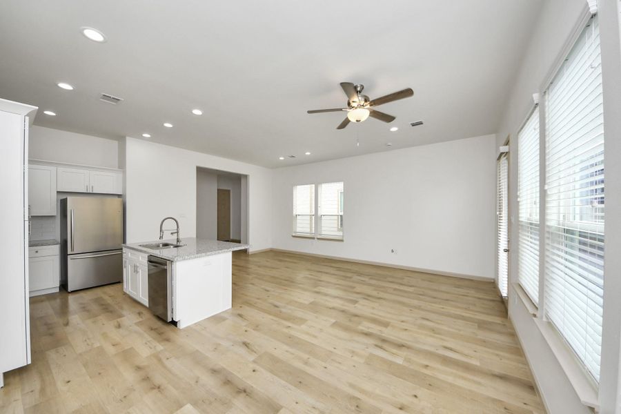 Image 20 of a home in .