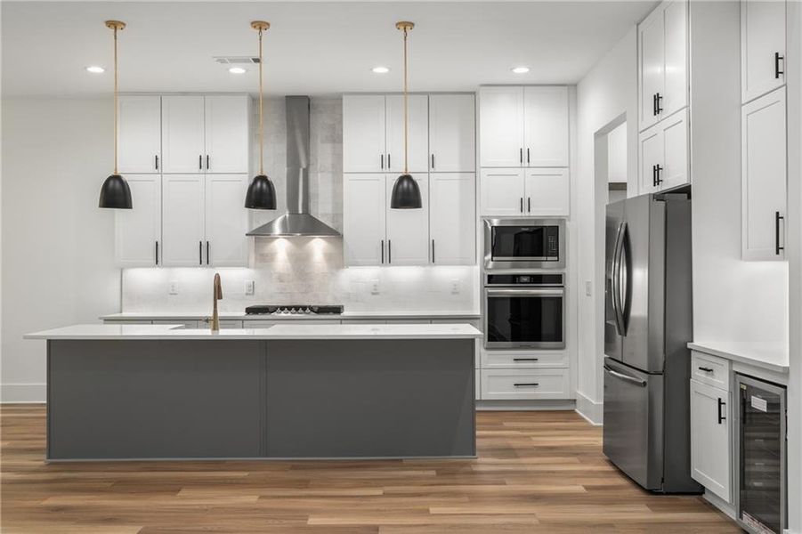 Furnished interior view inside a new home in , Jefferson (Image 7).