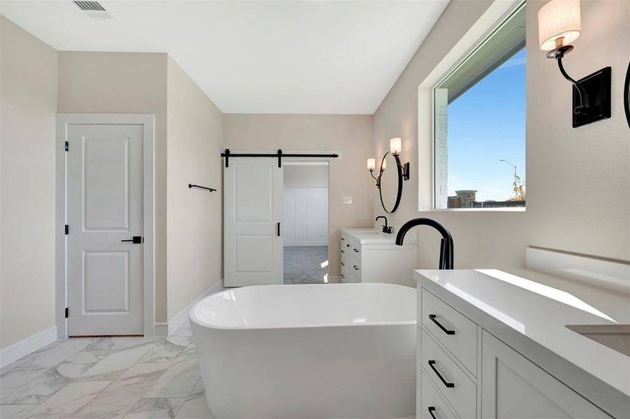 Furnished interior view inside a new home in Elevon, Lavon (Image 9).