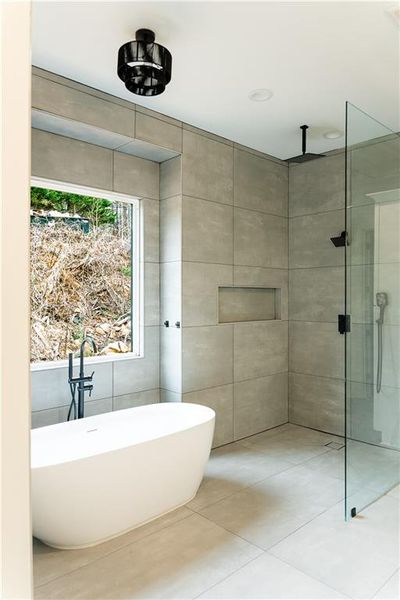 Furnished interior view inside a new home in , Atlanta (Image 39).