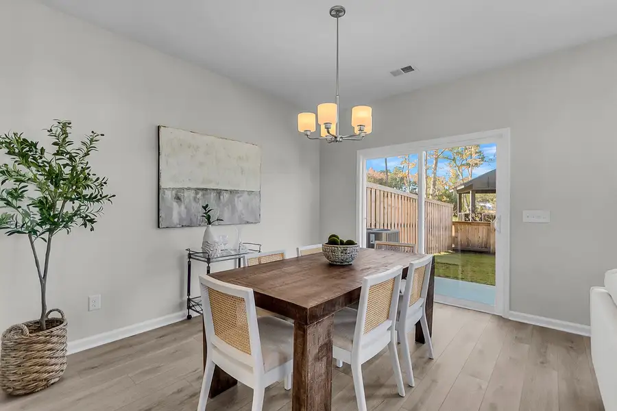 Representative furnished interior of a home built from the Moonflower - Vanguard Collection by Mungo Homes in Jessups Place, Greensboro (Image 4). Representative furnished interior of a home built from the Moonflower - Vanguard Collection by Mungo Homes in Jessups Place, Greensboro (Image 4).