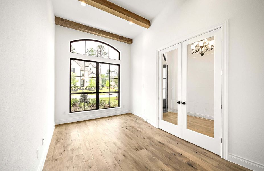 Spacious, unfurnished interior of a new home in Bridgeland 60′, Cypress (Image 18).