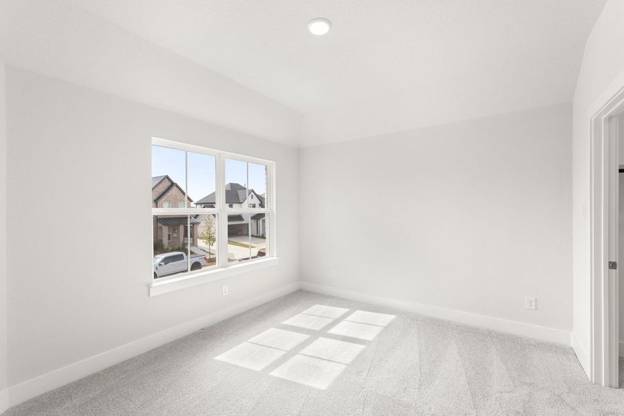 Spacious, unfurnished interior of a new home in Union Park, Little Elm (Image 17).