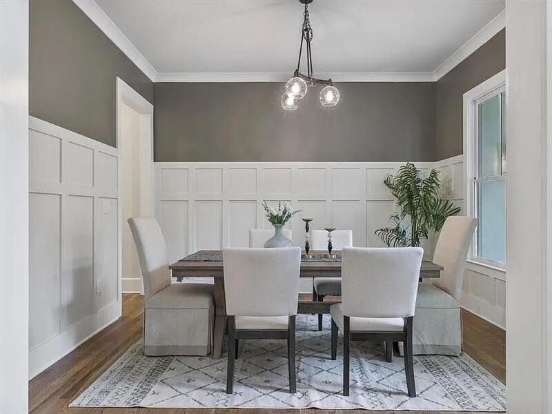 Furnished interior view inside a new home in , Woodstock (Image 31).