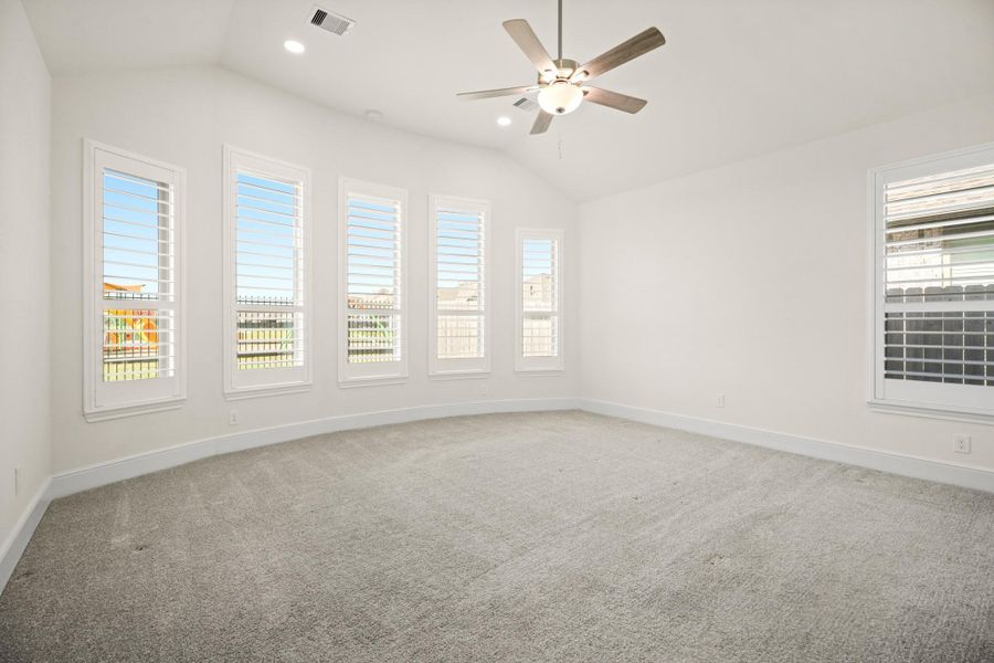 Spacious, unfurnished interior of a new home in Westwood, League City (Image 21). Spacious, unfurnished interior of a new home in Westwood, League City (Image 21).