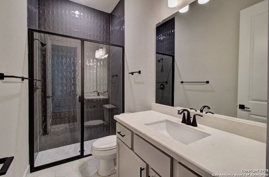 Furnished interior view inside a new home in Verandas at the Rim, San Antonio (Image 7). Furnished interior view inside a new home in Verandas at the Rim, San Antonio (Image 7).