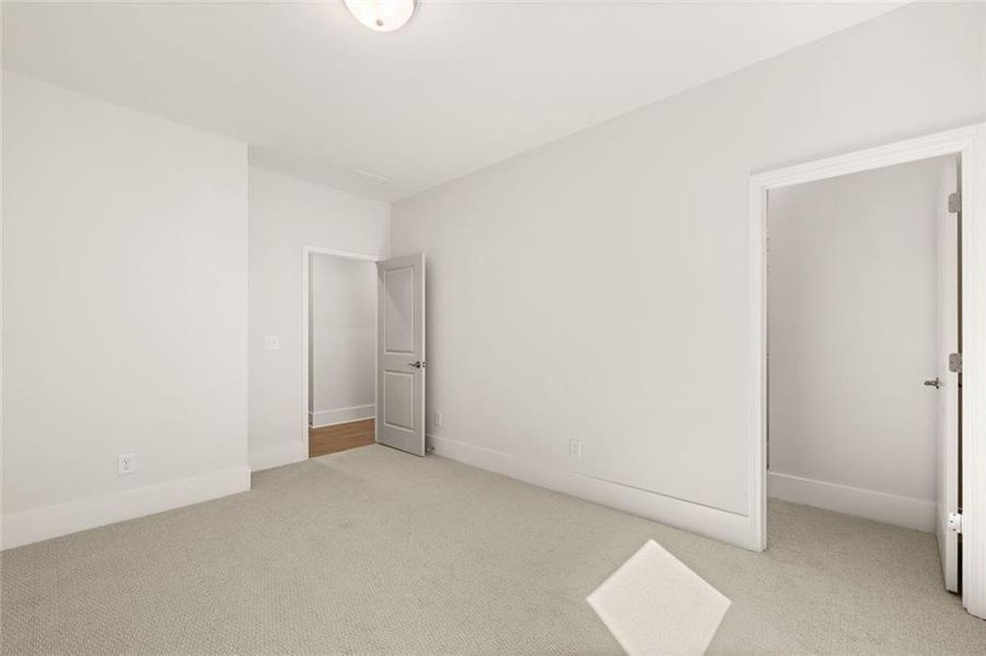 Spacious, unfurnished interior of a new home in Soleil Summit Chase, Snellville (Image 22).