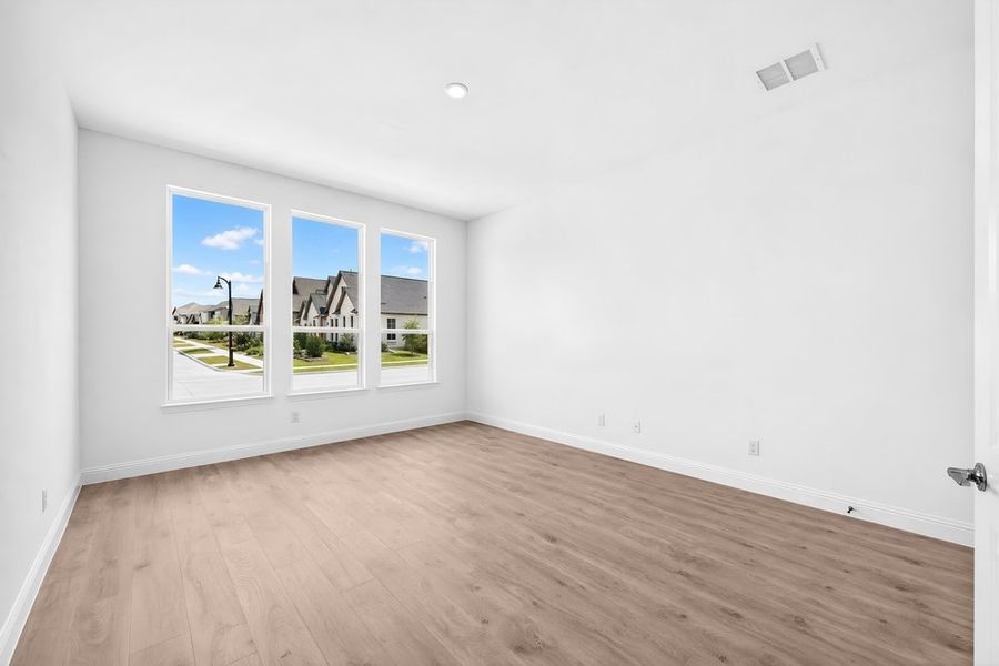 Spacious, unfurnished interior of a new home in The Ranch at Uptown Celina, Celina (Image 23).