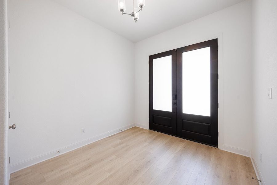 Spacious, unfurnished interior of a new home in Wolf Ranch South Fork, Georgetown (Image 23). Spacious, unfurnished interior of a new home in Wolf Ranch South Fork, Georgetown (Image 23).