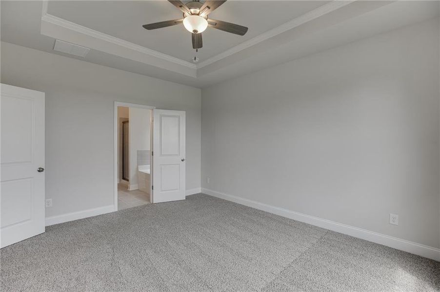 Spacious, unfurnished interior of a new home in , Jefferson (Image 39). Spacious, unfurnished interior of a new home in , Jefferson (Image 39).