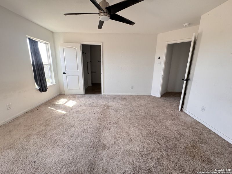 Spacious, unfurnished interior of a new home in Luckey Ranch, San Antonio (Image 9). Spacious, unfurnished interior of a new home in Luckey Ranch, San Antonio (Image 9).