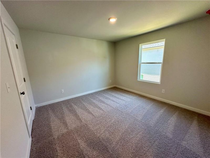 Spacious, unfurnished interior of a new home in Reserve at Gum Springs, Jefferson (Image 31).