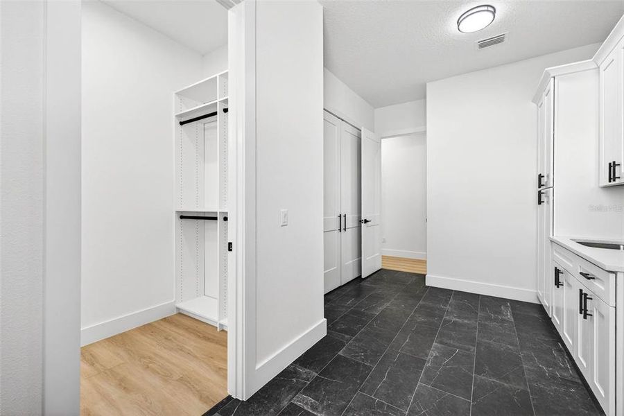 Spacious, unfurnished interior of a new home in , Dade City (Image 73). Spacious, unfurnished interior of a new home in , Dade City (Image 73).