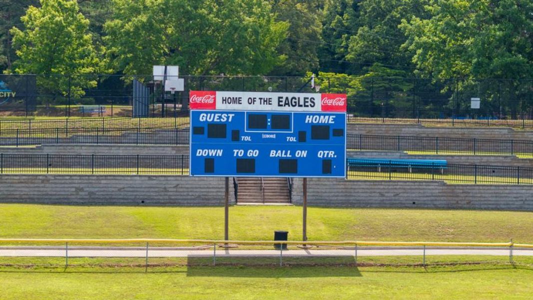 Image 34 of a home in Pointe Park.