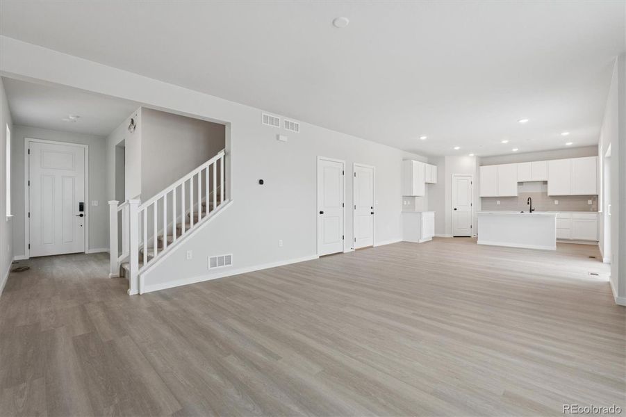 Spacious, unfurnished interior of a new home in Sweetgrass, Dacono (Image 23).