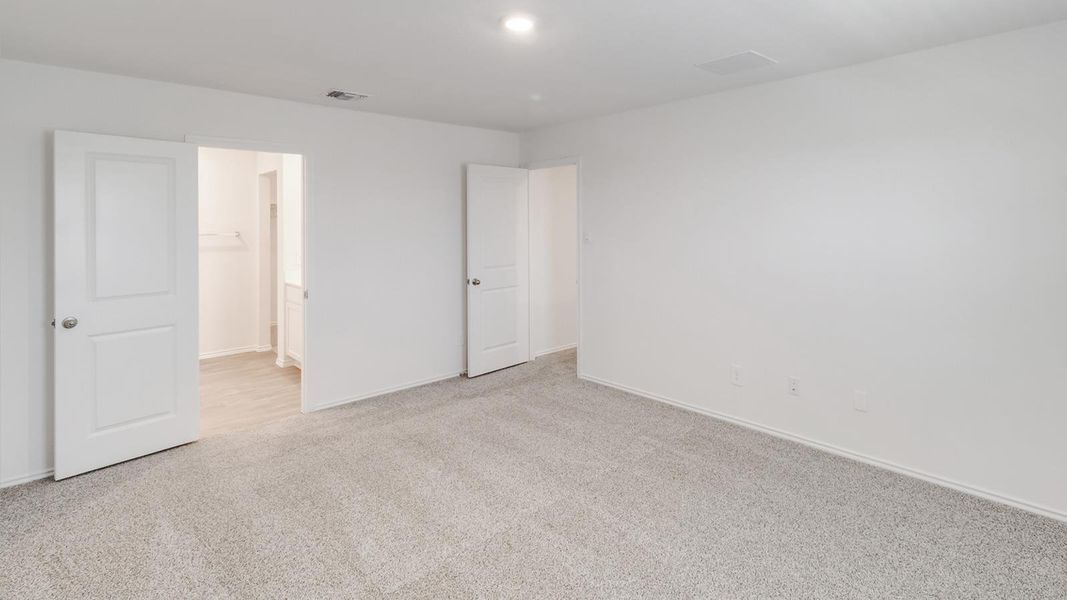 Spacious, unfurnished interior of a new home in Prairie Lakes, Buda (Image 12). Spacious, unfurnished interior of a new home in Prairie Lakes, Buda (Image 12).