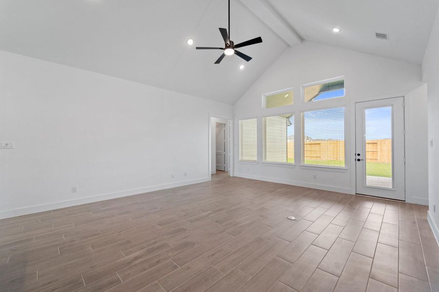 Spacious, unfurnished interior of a new home in Brookewater, Rosenberg (Image 13). Spacious, unfurnished interior of a new home in Brookewater, Rosenberg (Image 13).