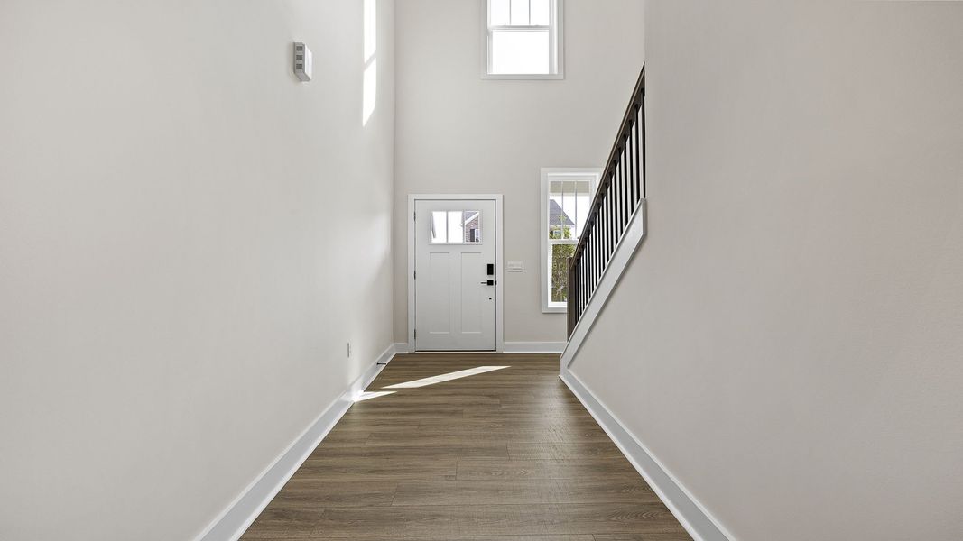 Spacious, unfurnished interior of a new home in Adams Glen, Greenville (Image 15).