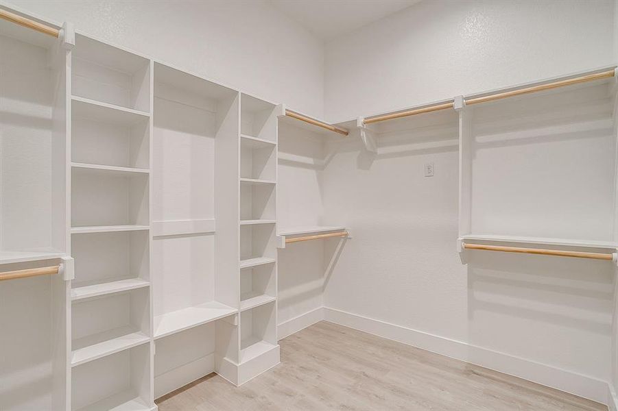 Image 33 of a home in .