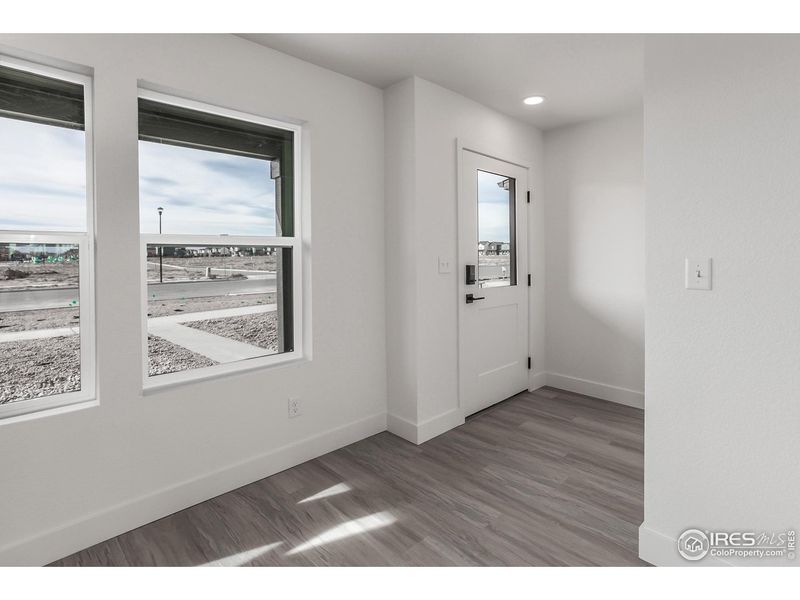 Spacious, unfurnished interior of a new home in , Fort Collins (Image 28).