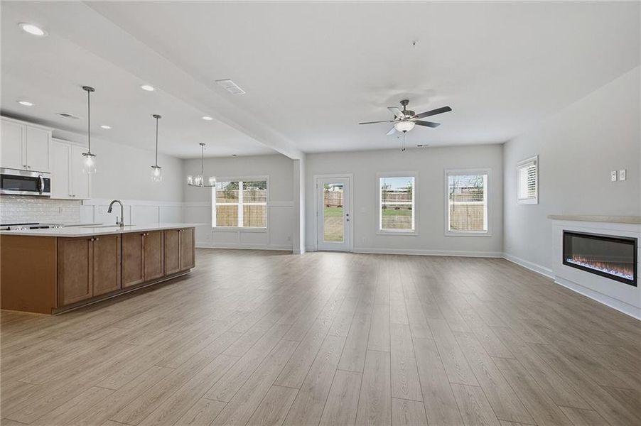 Spacious, unfurnished interior of a new home in , Marietta (Image 40).