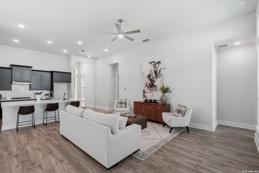 Furnished interior view inside a new home in Esperanza 50's, Boerne (Image 19).