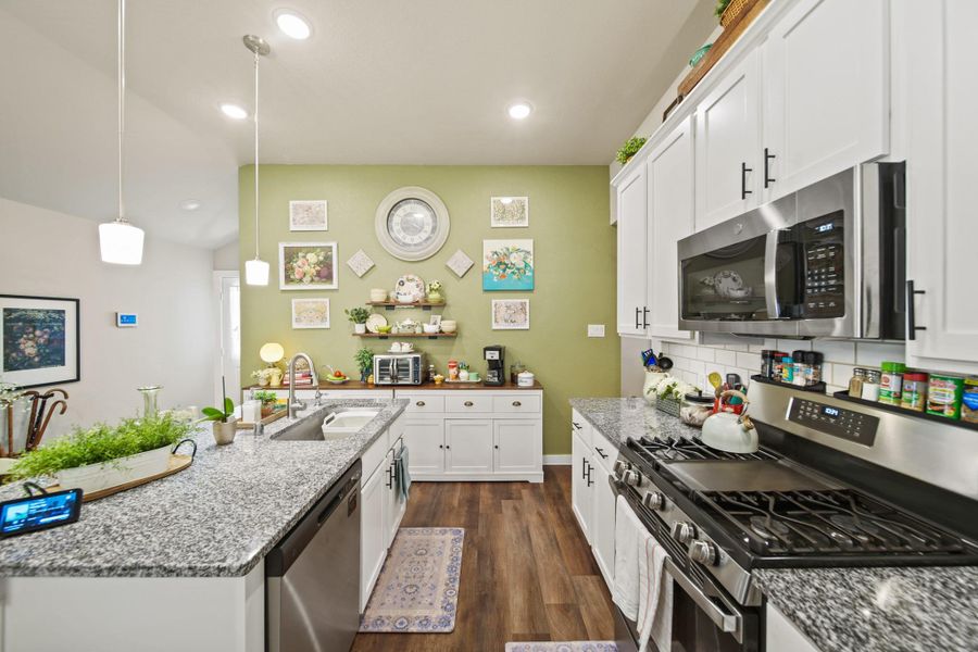 Image 14 of a home in Mustang Crossing.