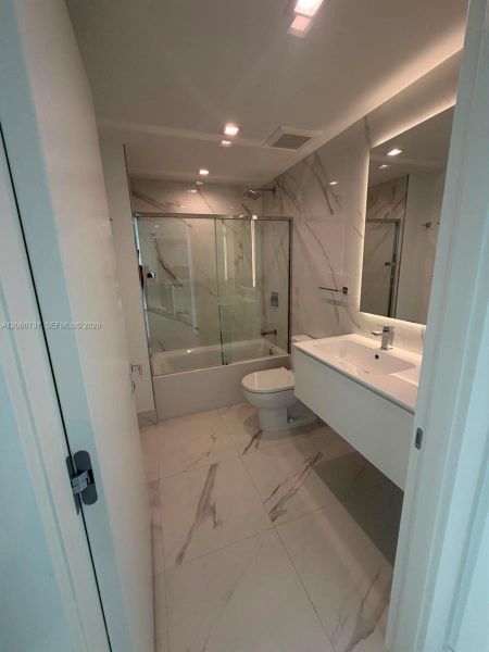 Image 42 of a home in .