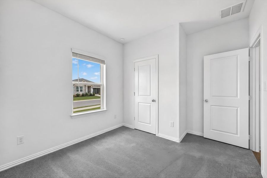 Spacious, unfurnished interior of a new home in Parks at Foster Crossing, Anna (Image 30).
